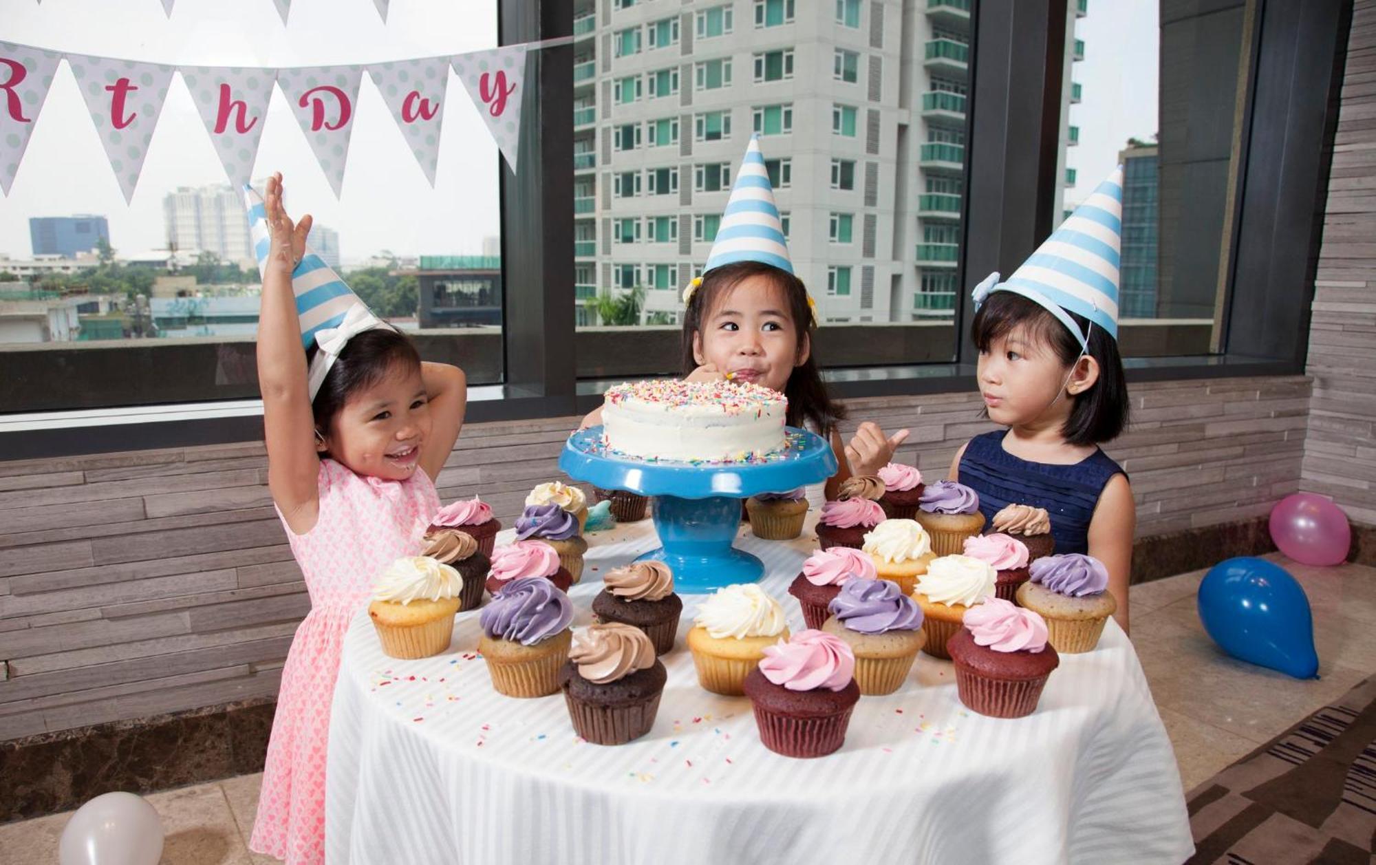 Holiday Inn & Suites Makati By Ihg San Pedro Makati Eksteriør billede